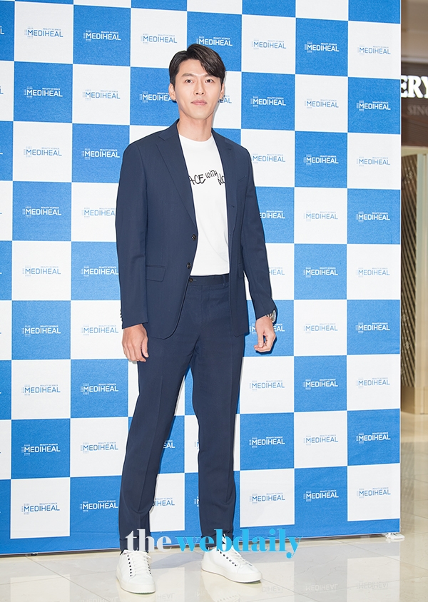 현빈, '로맨틱 화이트데이 팬 사인회' 행사