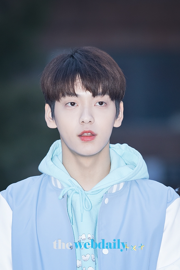 TXT 수빈, KBS 2TV 음악방송 '뮤직뱅크' 출근길