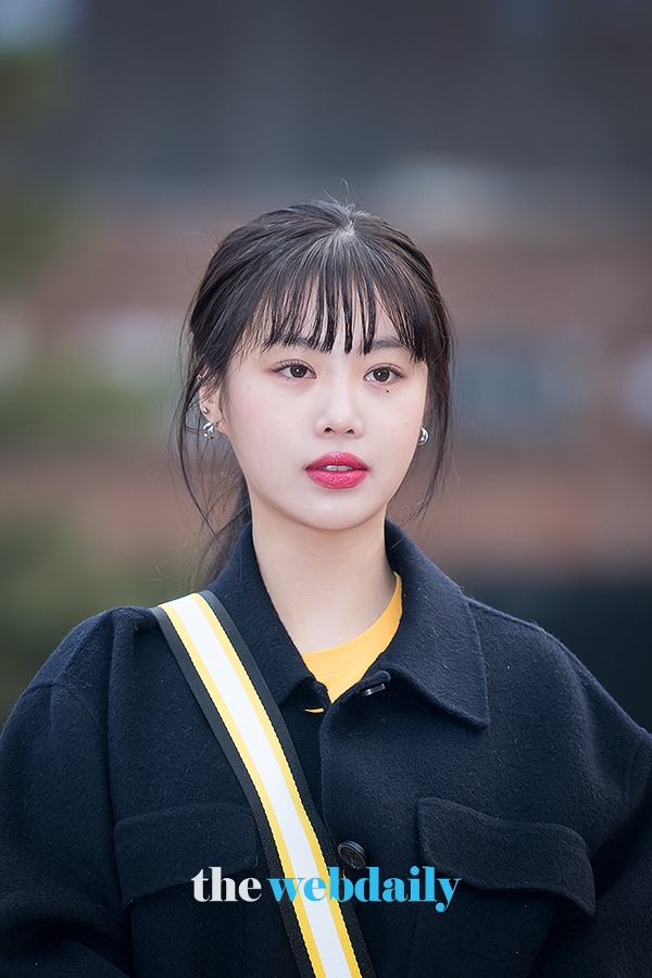 (여자)아이들 수진, KBS 2TV 음악방송 '뮤직뱅크' 출근길