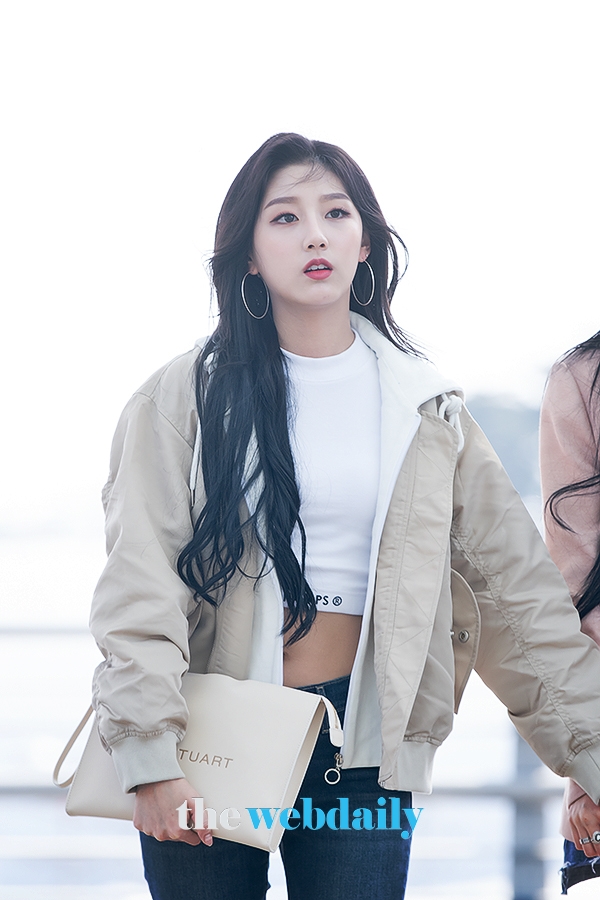 러블리즈(Lovelyz) 정예인, 인천국제공항 출국 현장