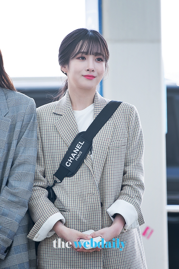 러블리즈(Lovelyz) 유지애, 인천국제공항 출국 현장