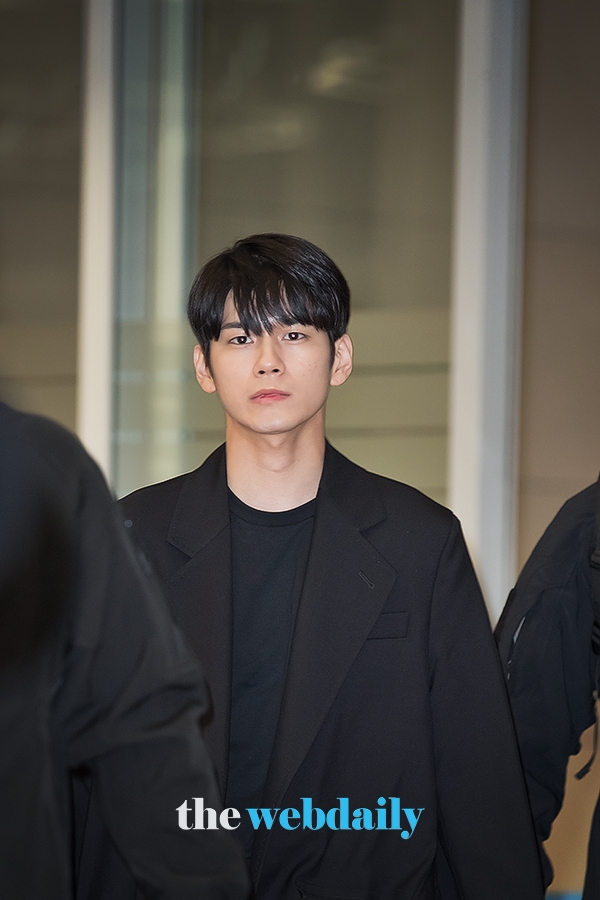 옹성우, 인천국제공항 입국 현장