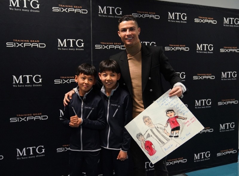 크리스티아노 호날두, 축구영재 원태훈 원태진 형제를 초청하다