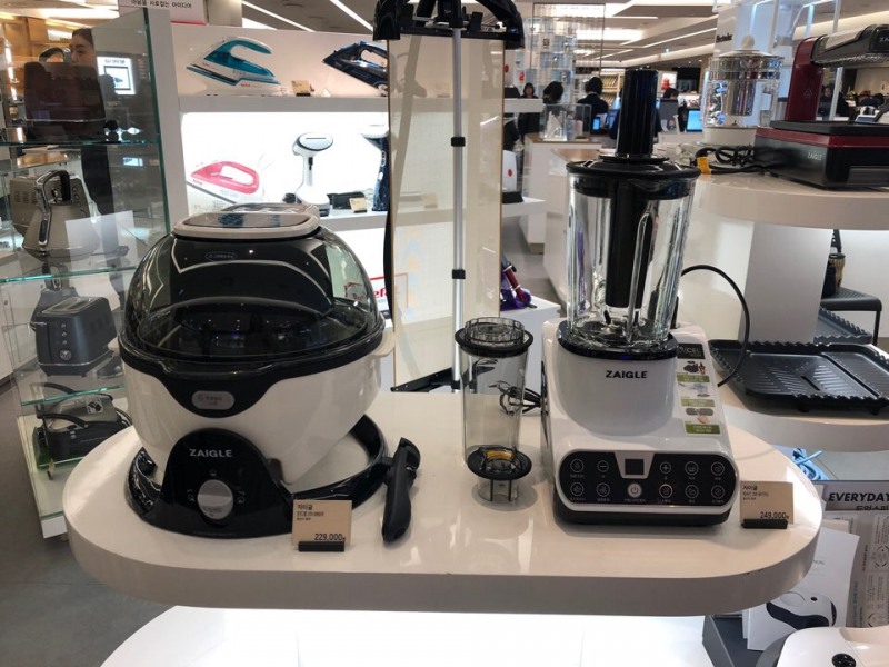 자이글, 그릴 및 ZWC 산소뷰티 마스크 등 신세계백화점 입점