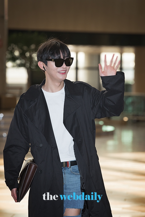 윤지성, 김포국제공항 출국 현장