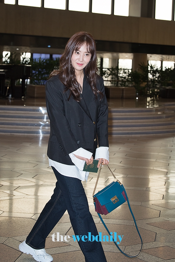 소녀시대 유리, 김포국제공항 출국 현장