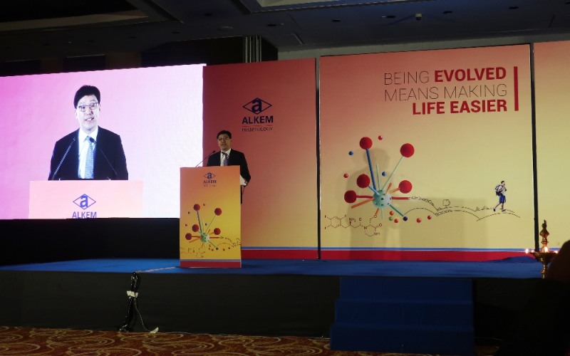 인도 발매식 엄대식 회장 축사 (사진=동아에스티)