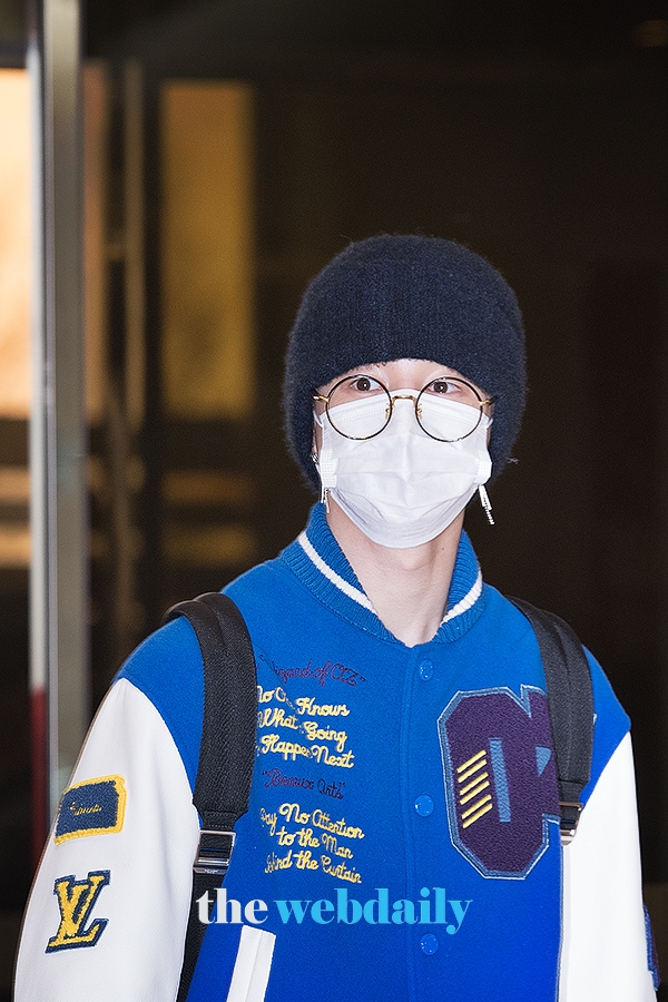 방탄소년단(BTS) 지민, 김포국제공항 전용기 청사 출국 현장