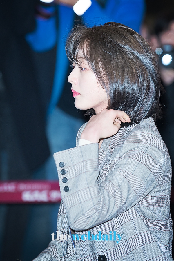 TWICE (트와이스) 지효, 김포국제공항 출국 현장