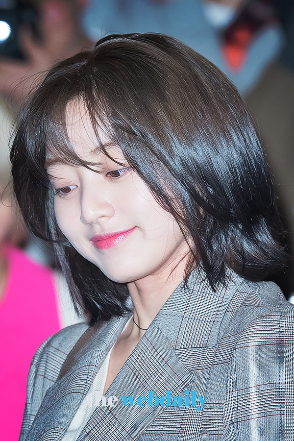 TWICE (트와이스) 지효, 김포국제공항 출국 현장