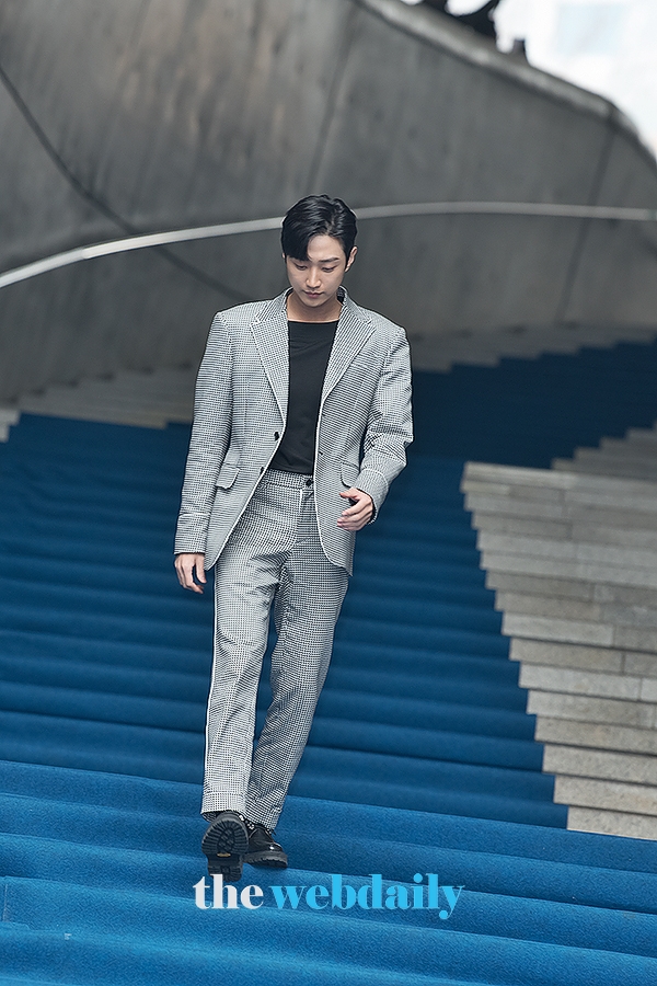 B1A4 진영, 2019 F/W 서울패션위크 카루소 패션쇼 행사 현장