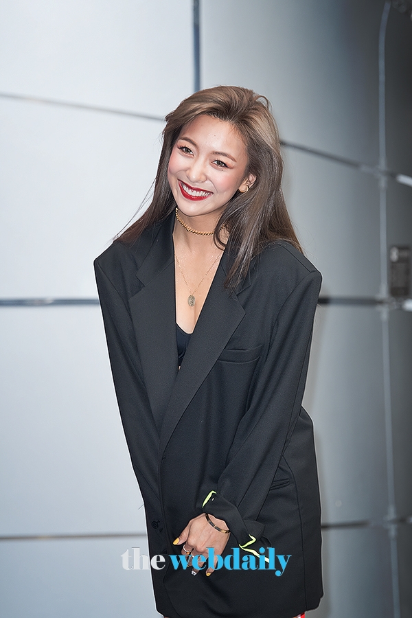 FX 루나, 2019 F/W 서울패션위크 소윙바운더리스 패션쇼 행사 현장