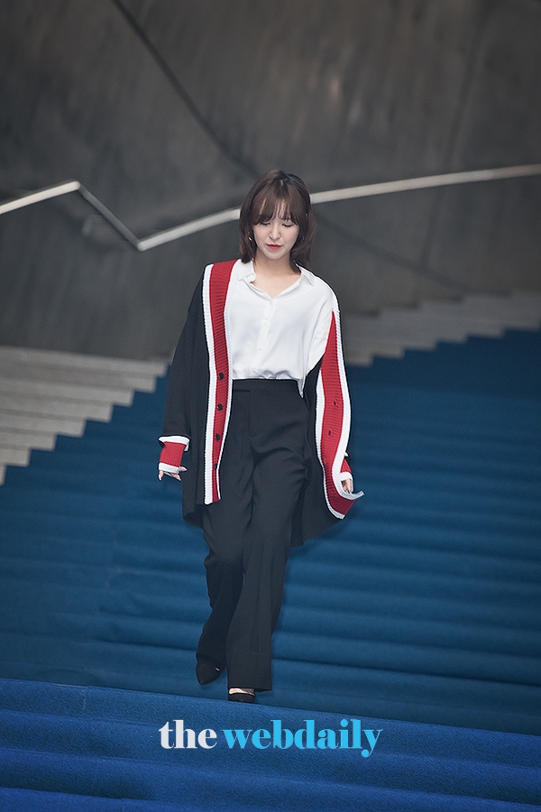 레드벨벳 웬디, 2019 F/W 서울패션위크 소윙바운더리스 패션쇼 행사 현장