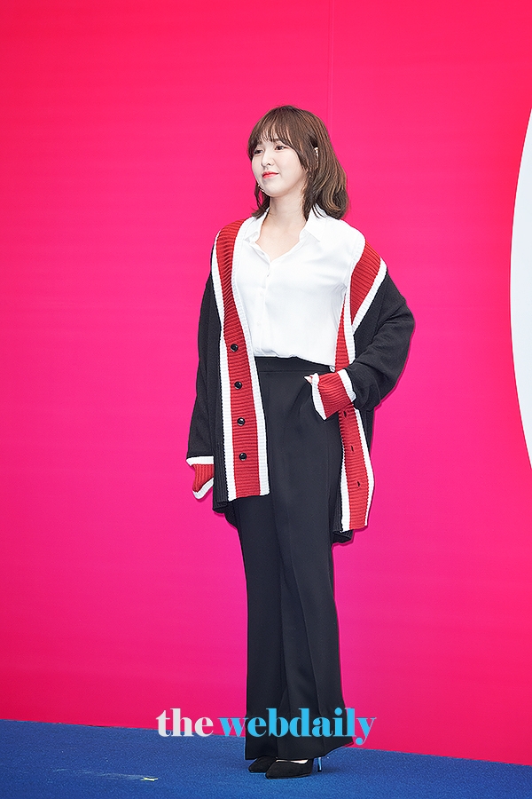 레드벨벳 웬디, 2019 F/W 서울패션위크 소윙바운더리스 패션쇼 행사 현장