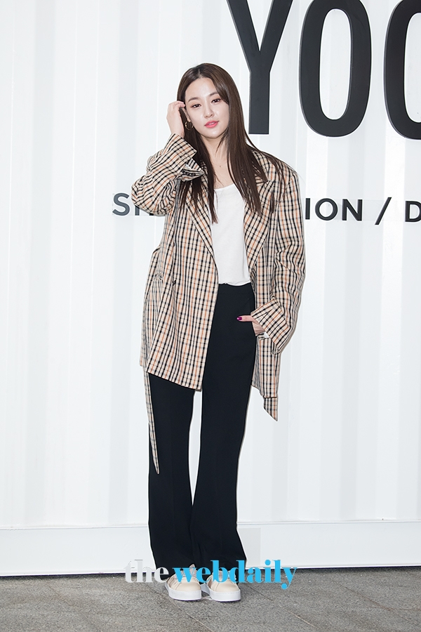 이주연, ‘슈콤마보니(SCB)’ 19SS 런칭 포토월 행사 현장