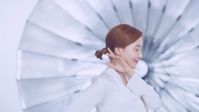 맘스터치, 전속 모델로 배우 윤세아 발탁