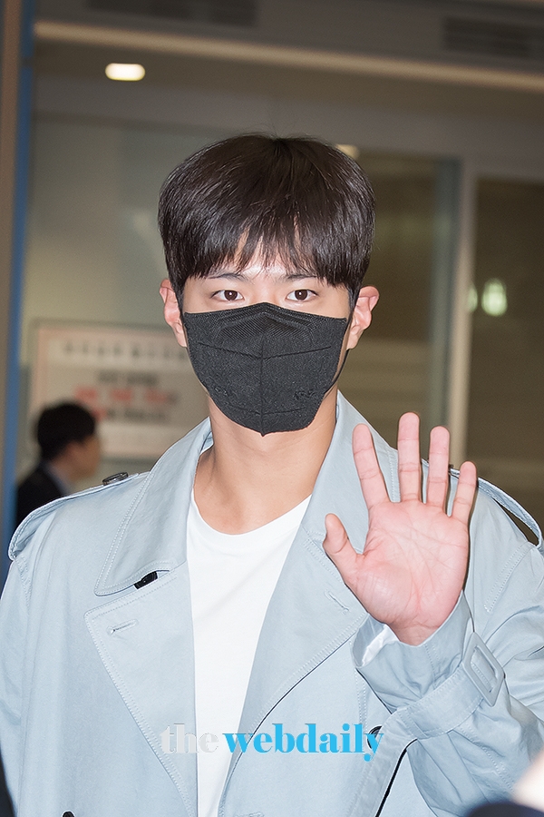 박보검, 인천국제공항 출국 현장