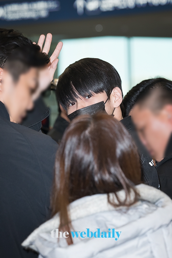 옹성우, 인천국제공항 입국 현장