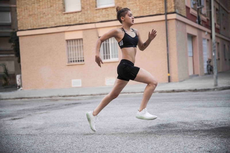 아디다스, 4D 프린팅 기술력으로 만든 러닝화 ‘알파엣지4D’ 출시