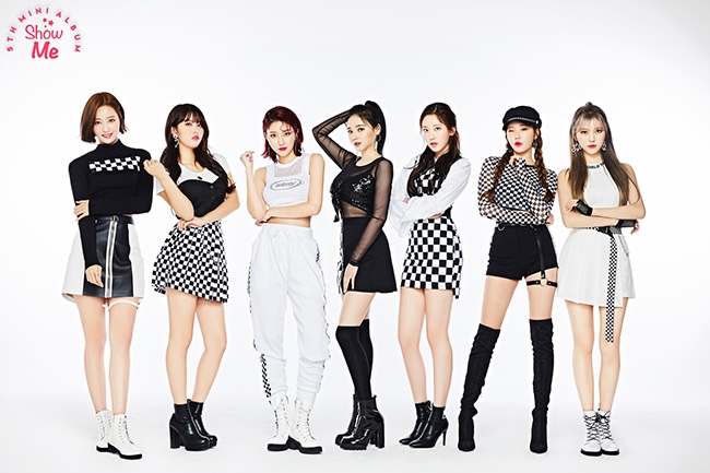 모모랜드, 신곡 ‘암쏘핫' MTV '더쇼'서 1위