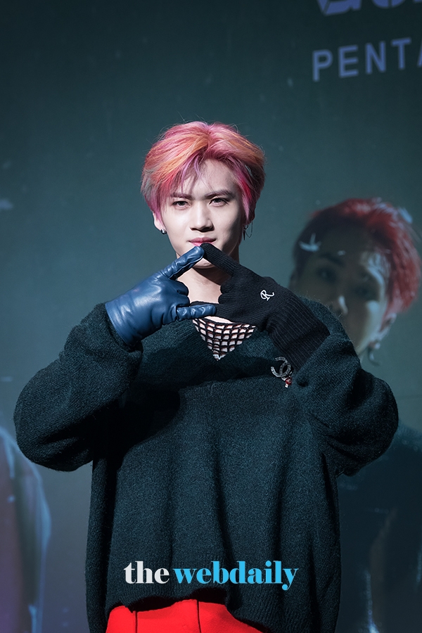 펜타곤(PENTAGON) 옌안, 여덟 번째 미니음반 ‘지니어스(Genie:us)’ 발매 기념 쇼케이스 현장