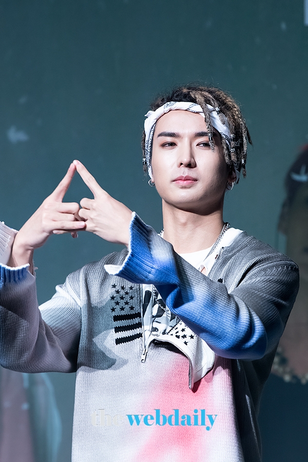 펜타곤(PENTAGON) 유토, 여덟 번째 미니음반 ‘지니어스(Genie:us)’ 발매 기념 쇼케이스 현장