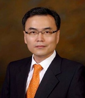 최정욱 초대 인천지방국세청장.(사진제공=국세청