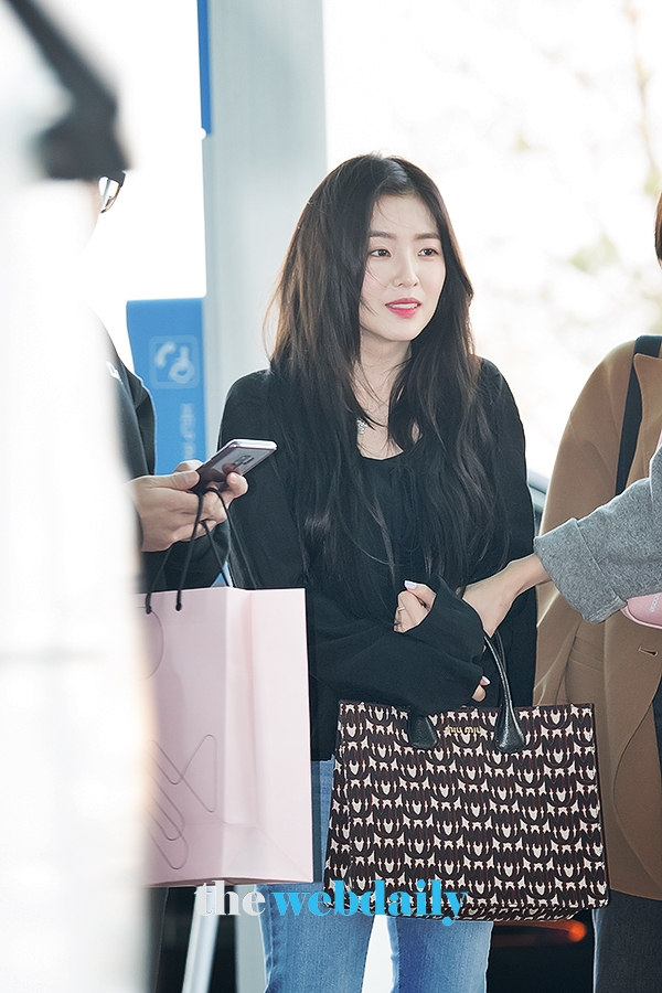 레드벨벳(RedVelvet) 아이린, 인천국제공항 출국 현장