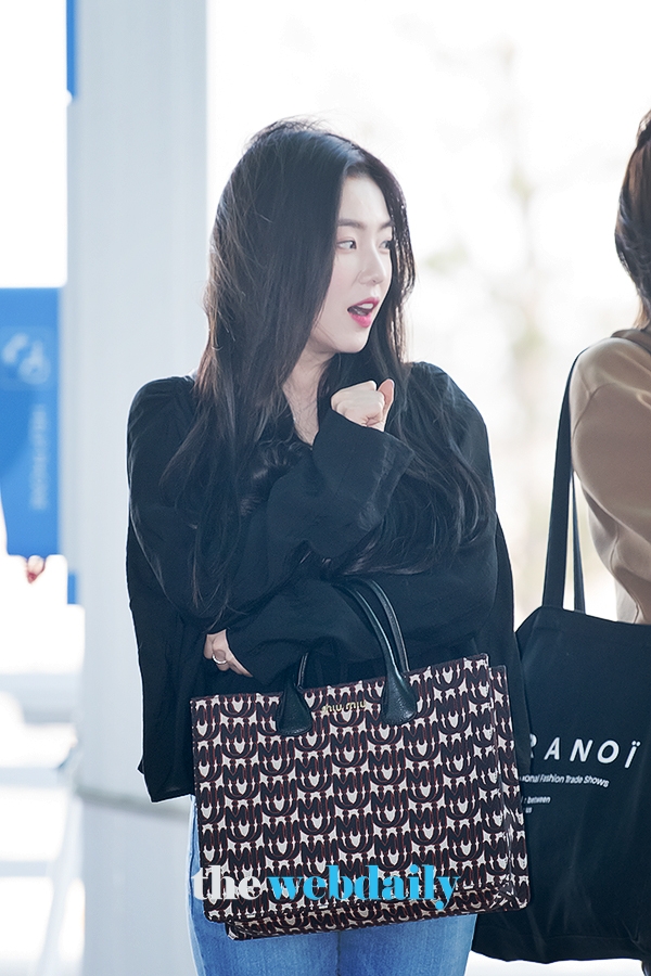 레드벨벳(RedVelvet) 아이린, 인천국제공항 출국 현장