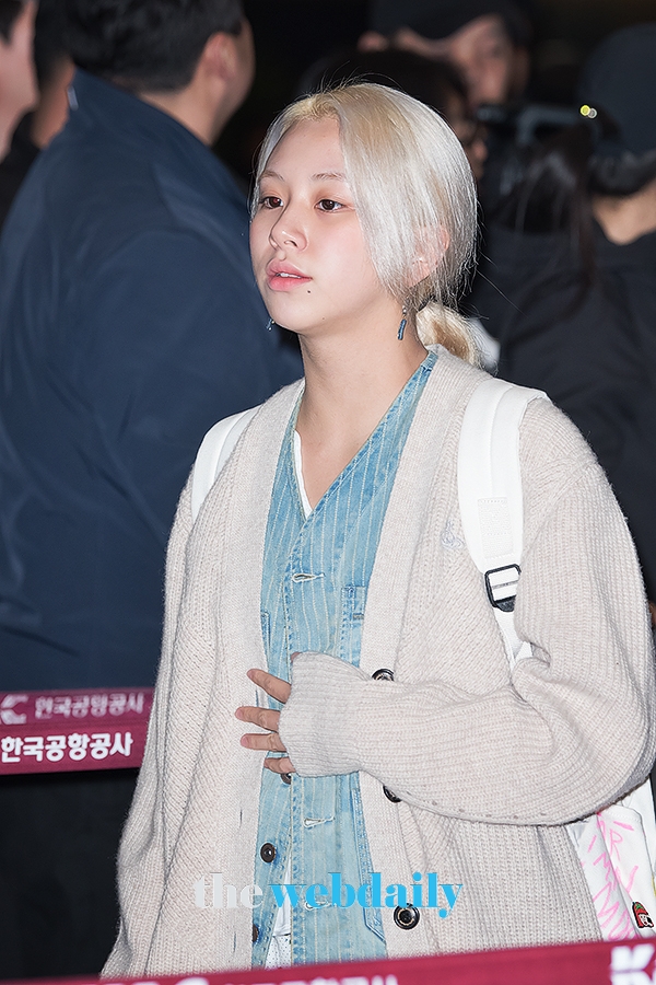 TWICE(트와이스) 다현, 김포국제공항 출국 현장