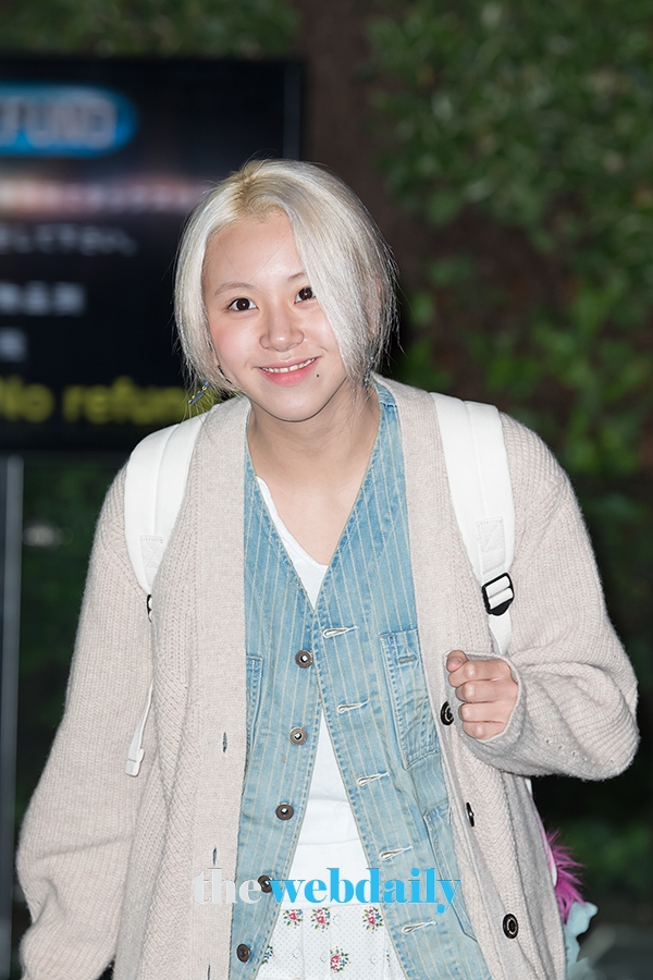 TWICE(트와이스) 채영, 김포국제공항 출국 현장