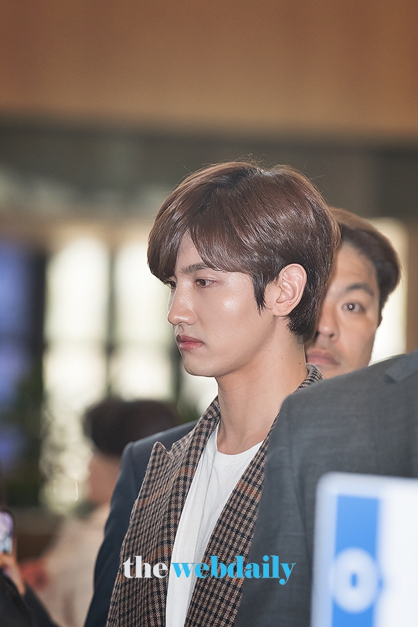 동방신기(TVXQ) 최강창민, 김포국제공항 출국 현장