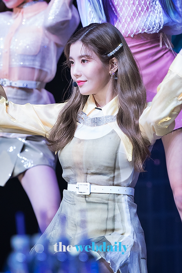 아이즈원(IZONE) 권은비, 'HEART*IZ' 쇼케이스 현장