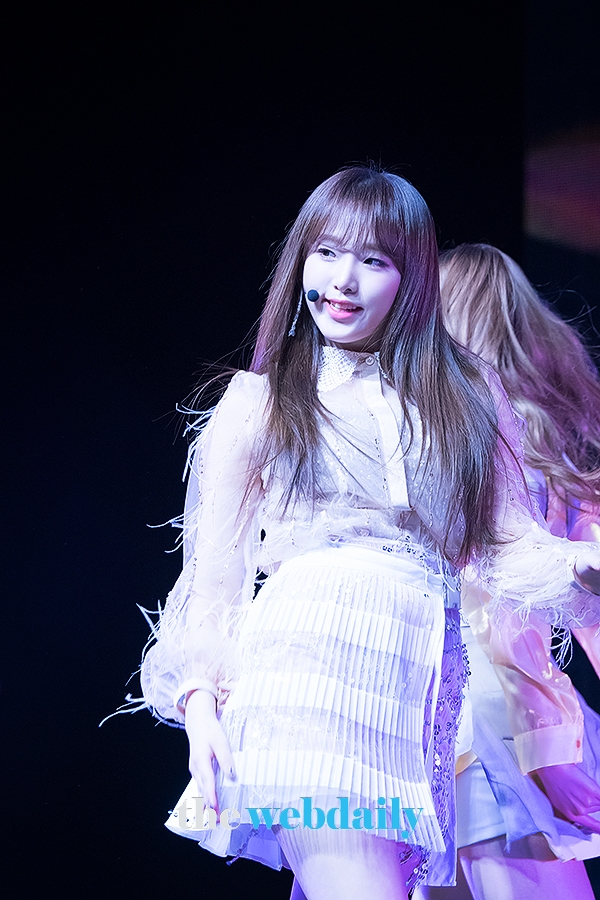 아이즈원(IZONE) 최예나, 'HEART*IZ' 쇼케이스 현장