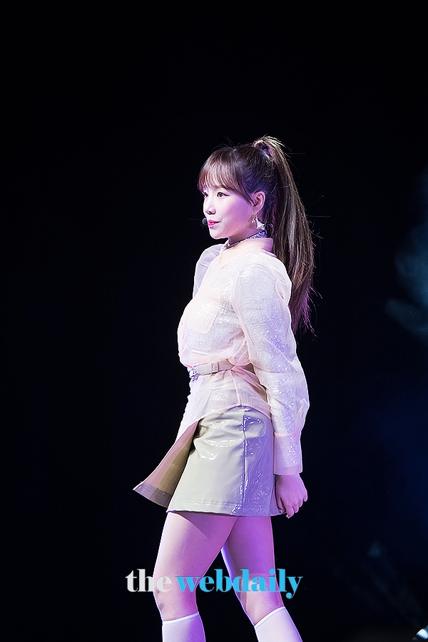아이즈원(IZONE) 조유리, 'HEART*IZ' 쇼케이스 현장