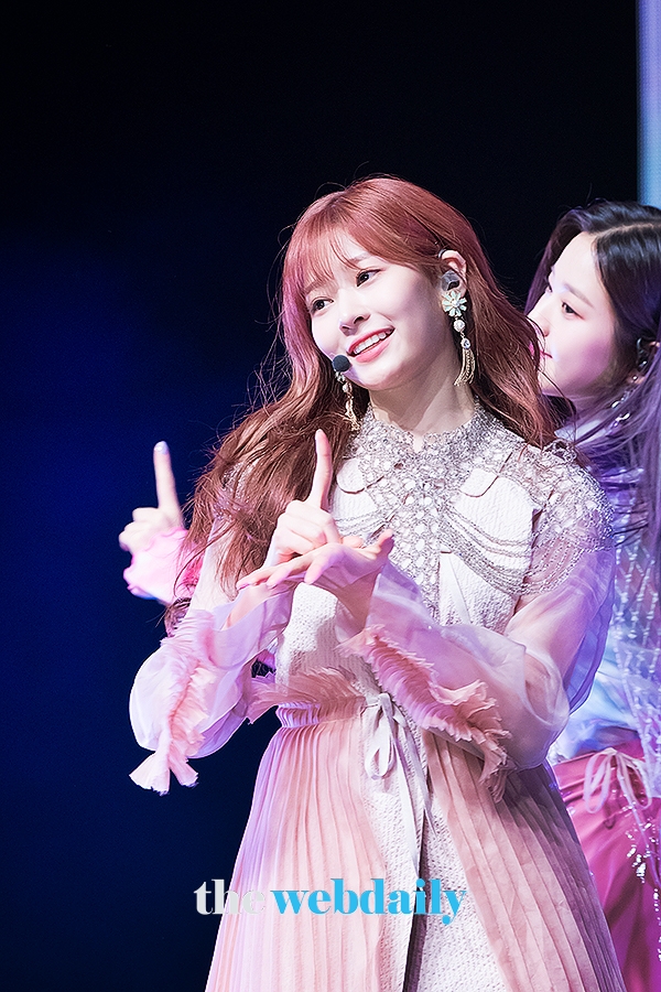 아이즈원(IZONE) 김민주, 'HEART*IZ' 쇼케이스 현장