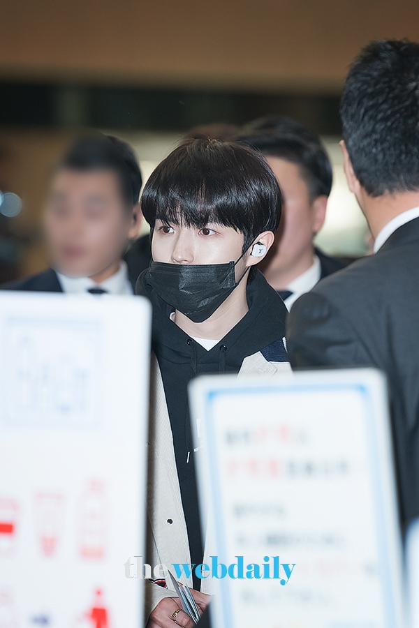 김재환, 김포국제공항 출국 현장