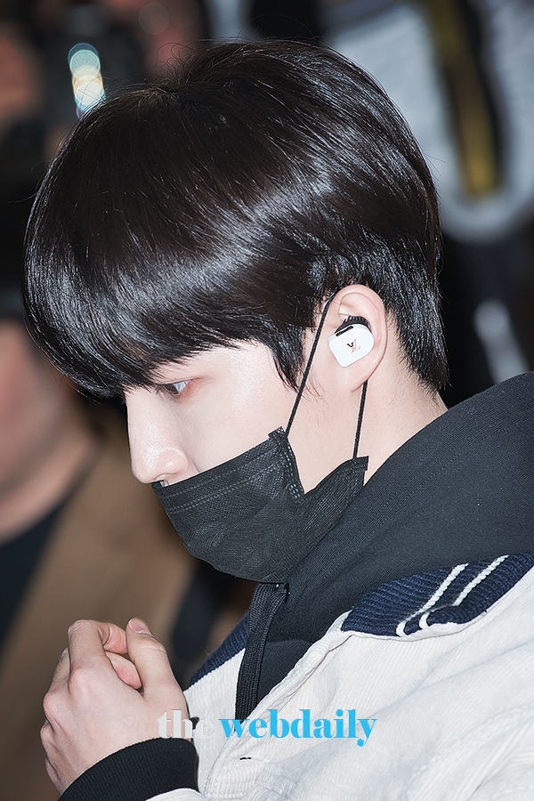 김재환, 김포국제공항 출국 현장