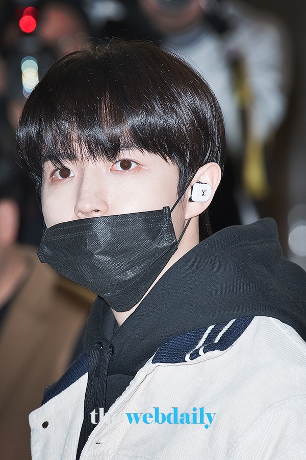 김재환, 김포국제공항 출국 현장