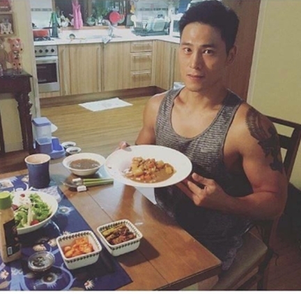 김재우, 아기 일 얼떨떨...온라인 들끓게 한 뒷얘기