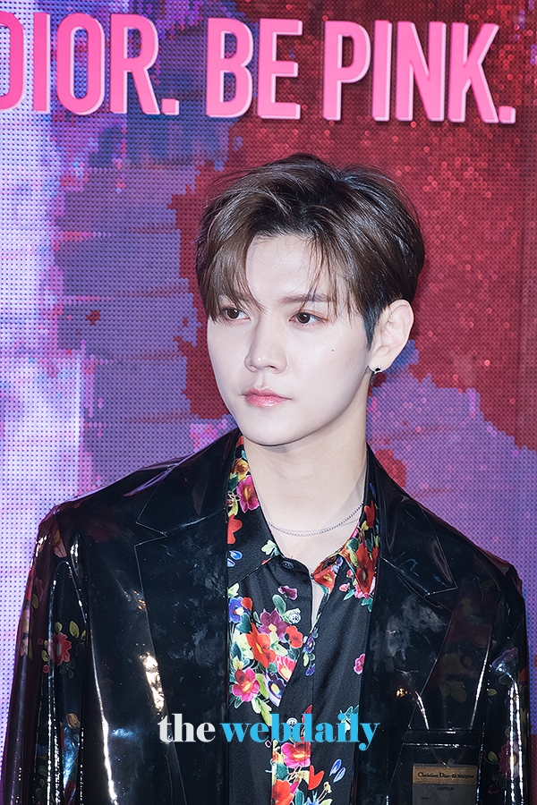 뉴이스트 렌, 디올 신제품 런칭 포토월 행사 현장