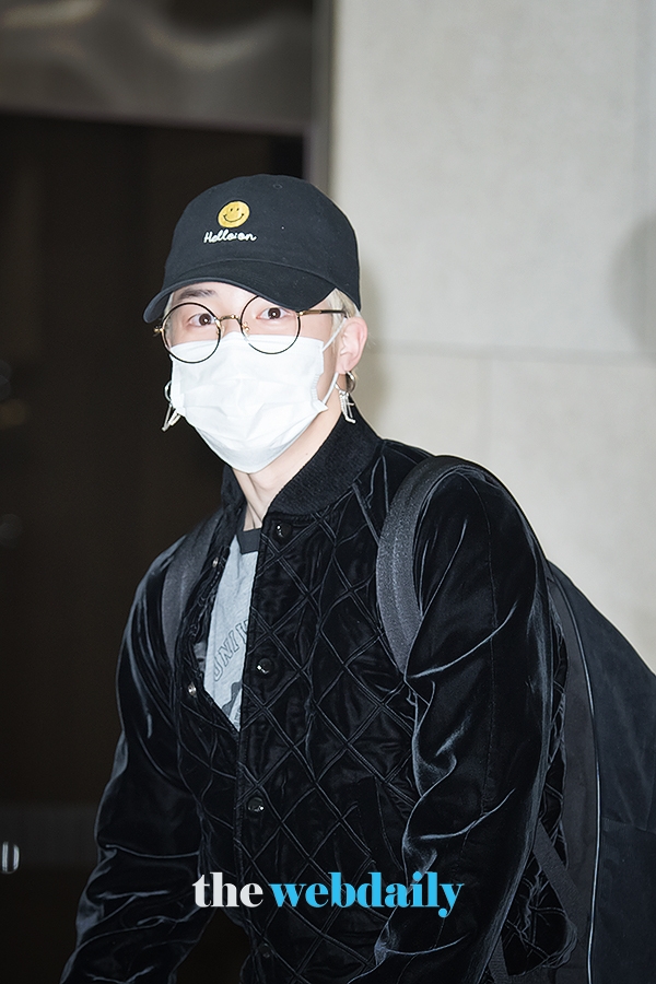 방탄소년단(BTS) 지민, 김포국제공항 전용기 청사 출국 현장