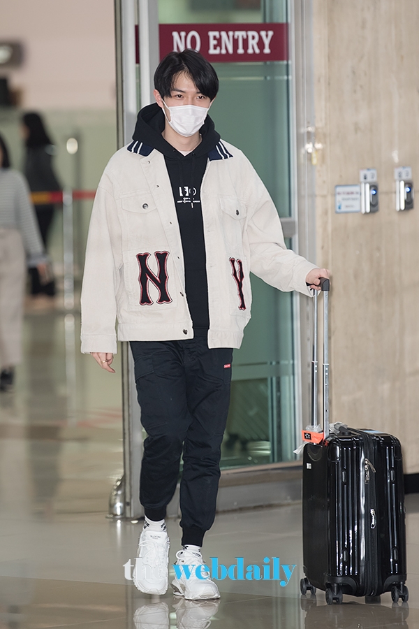 김재환, 김포국제공항 입국 현장