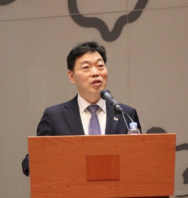 김오수 법무부 차관이 5일 정부과천청사에서 열린 ‘제5회 법무부 법령경연 학술대회’ 에서 인사말을 하고있다.