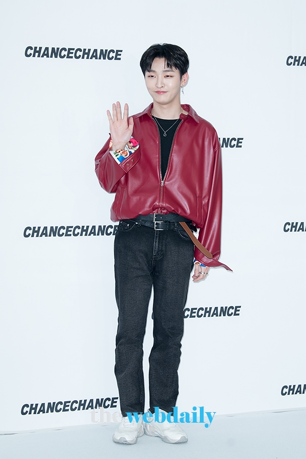 윤지성, '챈스챈스' 2019 SS 컬렉션 포토월 행사 현장