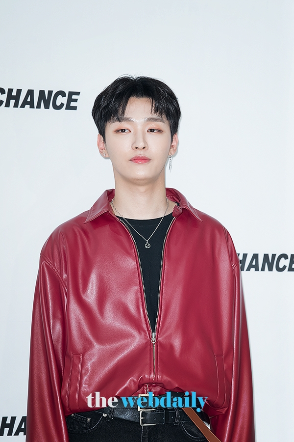 윤지성, '챈스챈스' 2019 SS 컬렉션 포토월 행사 현장