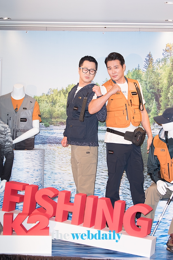 지상렬-이태곤, 피싱라인 포토월 행사 현장