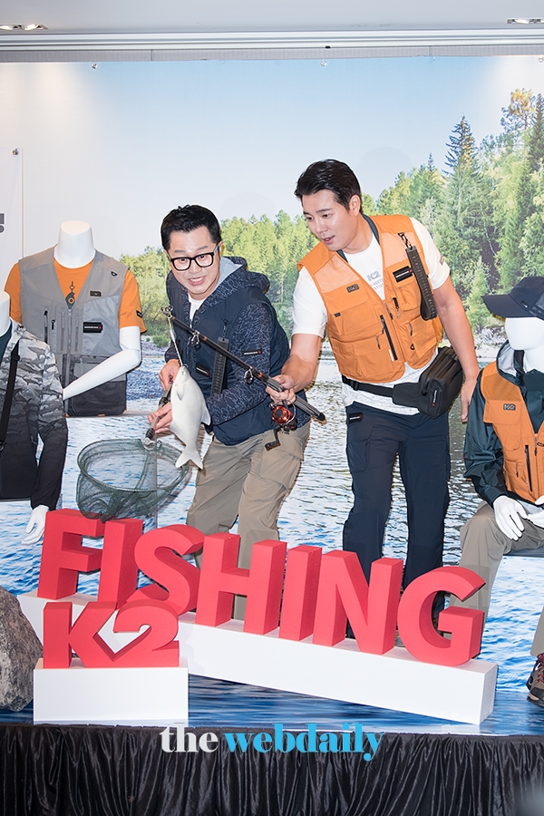 지상렬-이태곤, 피싱라인 포토월 행사 현장