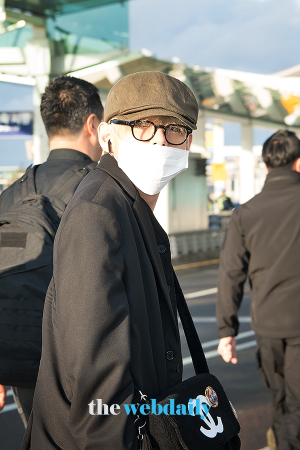 방탄소년단(BTS) 뷔, 인천국제공항 출국 현장