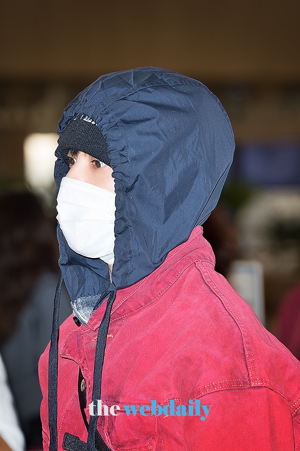 하이라이트 이기광, 김포국제공항 출국 현장